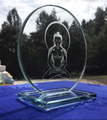 Etched glass with Tapihritsa